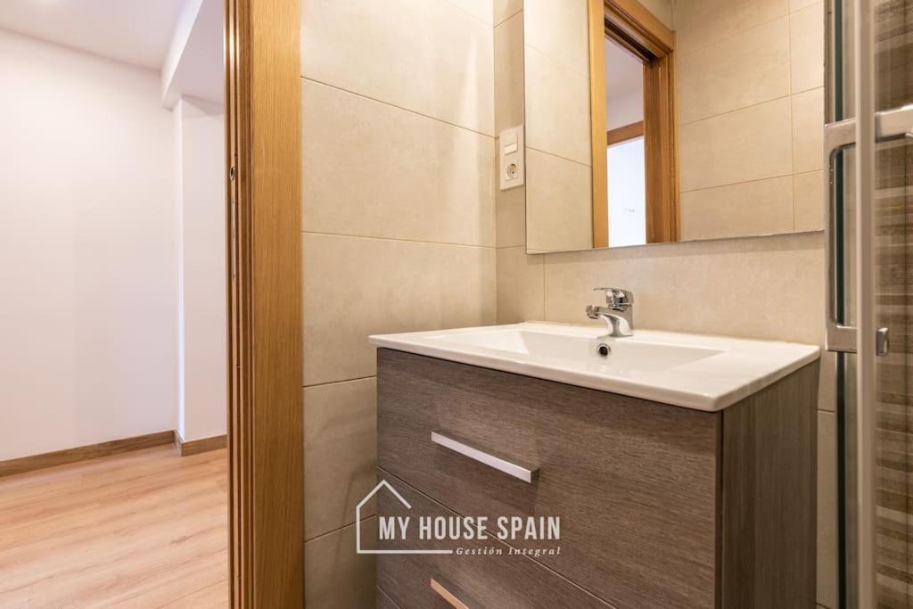 Myhousespain - Luminoso Y Amplio Piso En El Centro Gijón Eksteriør bilde